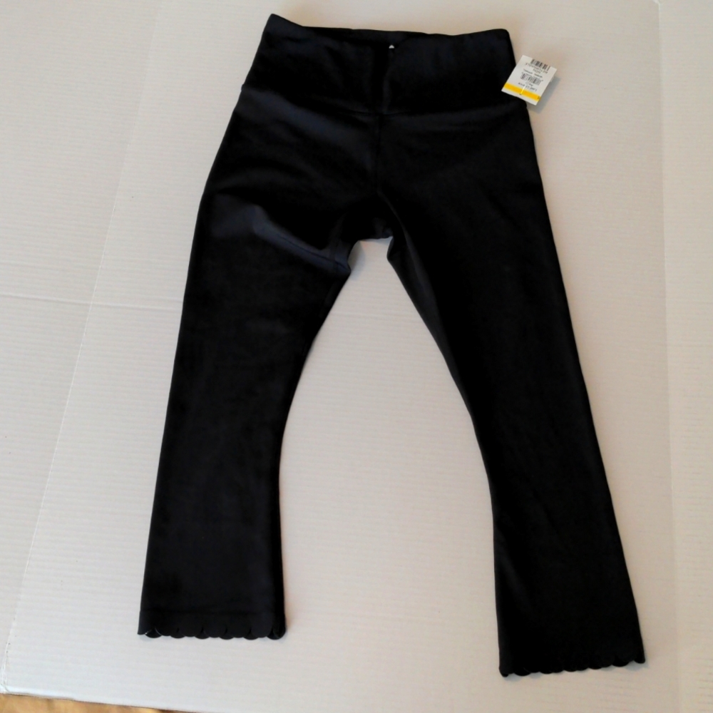NWT Kate Spade scalloped capris